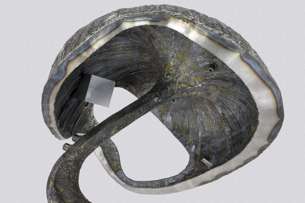 schutzschirm (2015) steel sculpture "schutzschirm" (2015) by Andree Thielemann