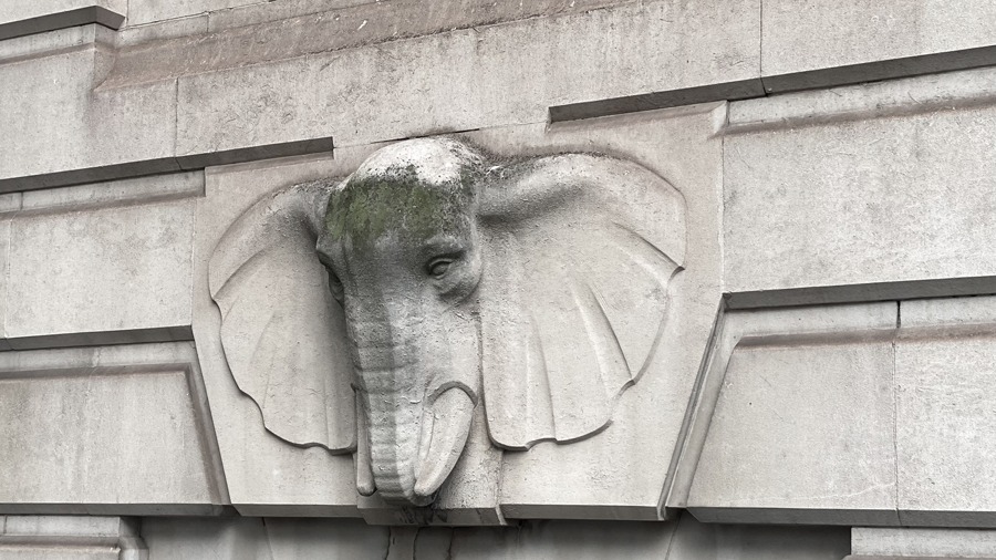 photo series "grau" (2016) by Andree Thielemann